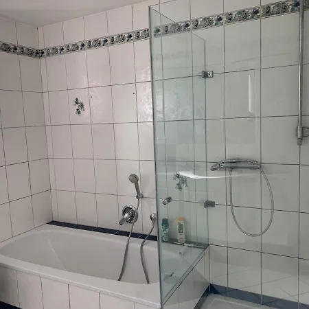 Dans Charmante Maison Pres De Sarrebruck شقة